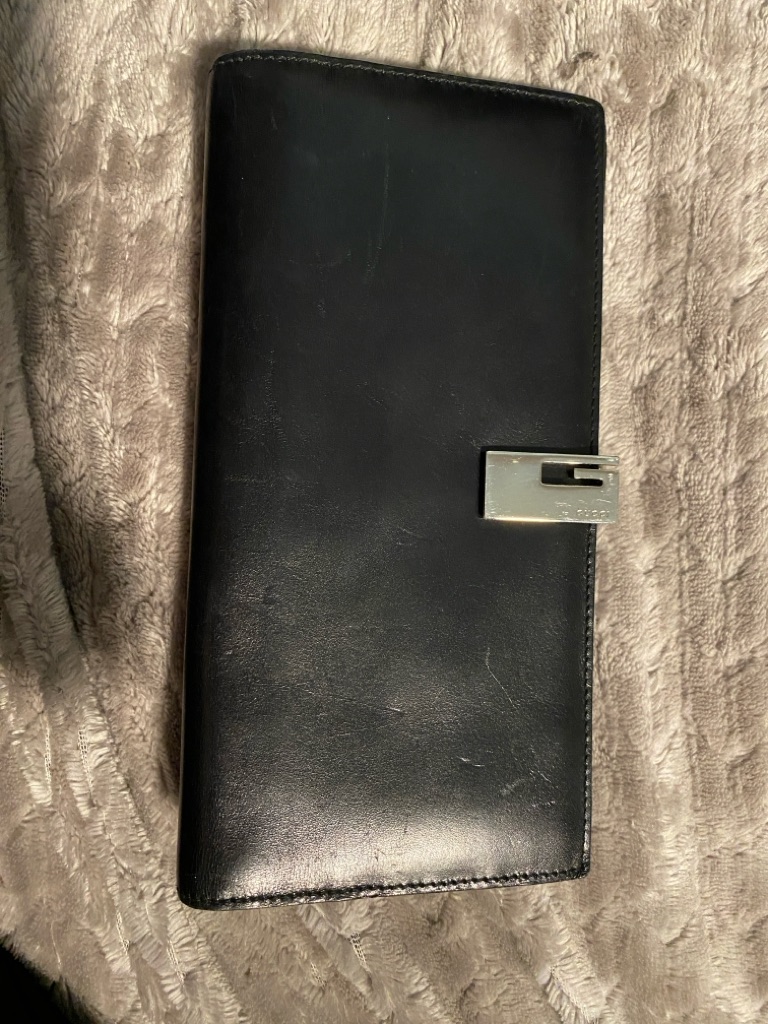 Gucci Black Leather Wallet With Silver Hardware